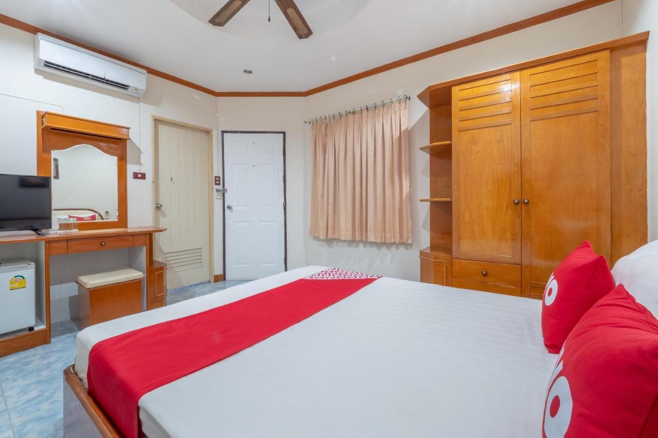 Oyo 1125 Chokdee Inn Pattaya Luaran gambar